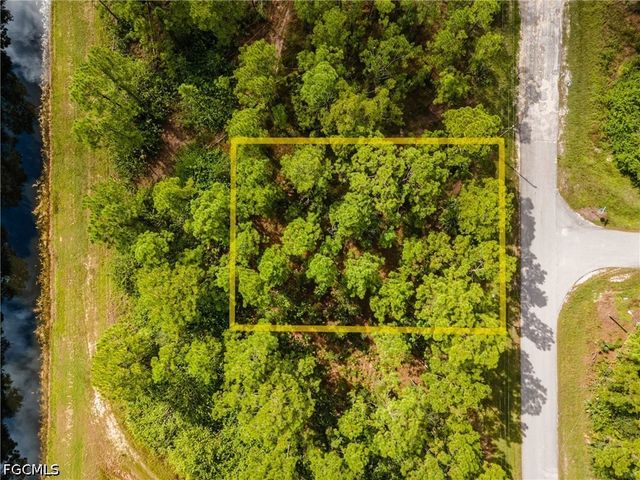 231 Thornton AVE S, Lehigh Acres, FL 33974