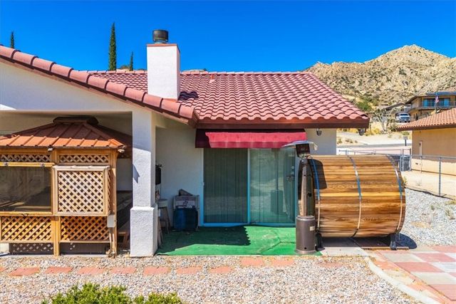 7495 Canyon Drive, Yucca Valley, CA 92284
