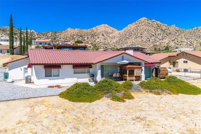 7495 Canyon Drive, Yucca Valley, CA 92284