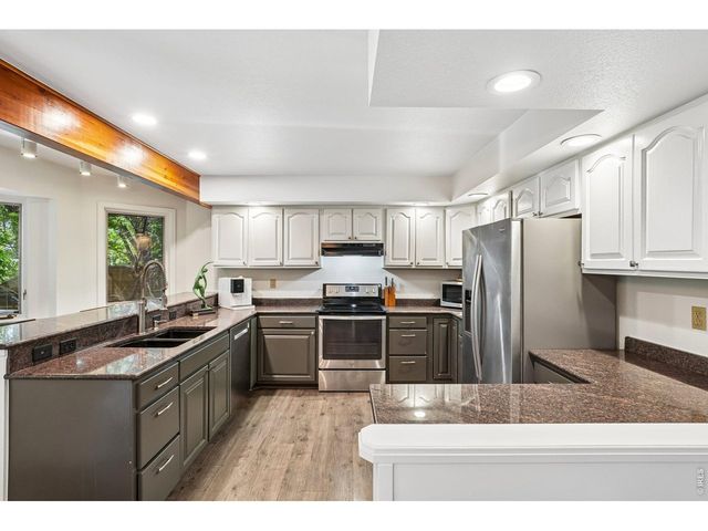 1736 W Barberry Cir, Louisville, CO 80027