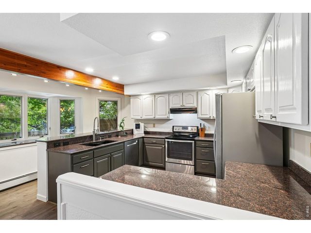 1736 W Barberry Cir, Louisville, CO 80027