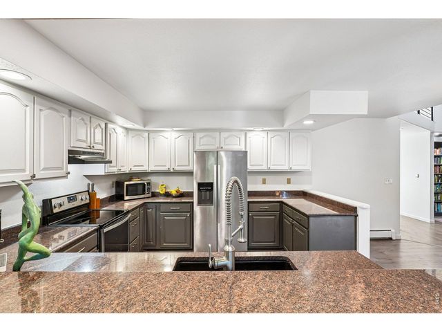 1736 W Barberry Cir, Louisville, CO 80027