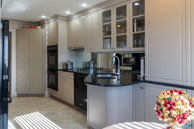 3200 Park Avenue 5F1, Bridgeport, CT 06604