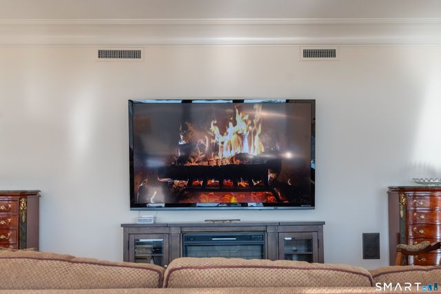 3200 Park Avenue 5F1, Bridgeport, CT 06604