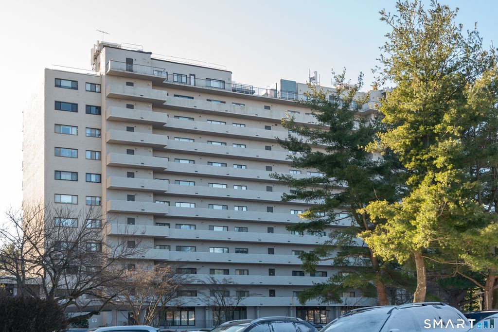 3200 Park Avenue 5F1, Bridgeport, CT 06604