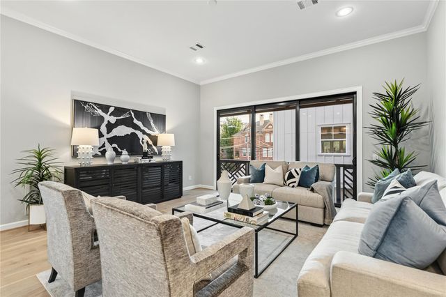 4022 Blossom Street, Houston, TX 77007