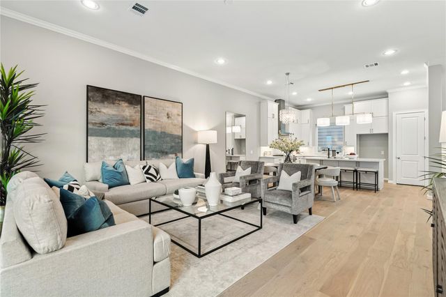 4022 Blossom Street, Houston, TX 77007