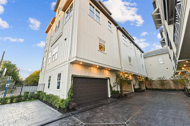 4022 Blossom Street, Houston, TX 77007