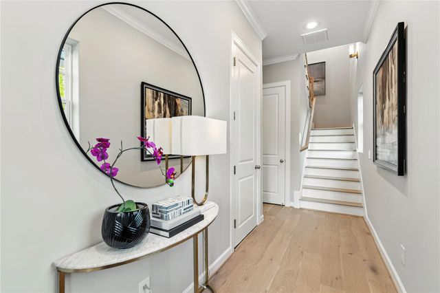 4022 Blossom Street, Houston, TX 77007