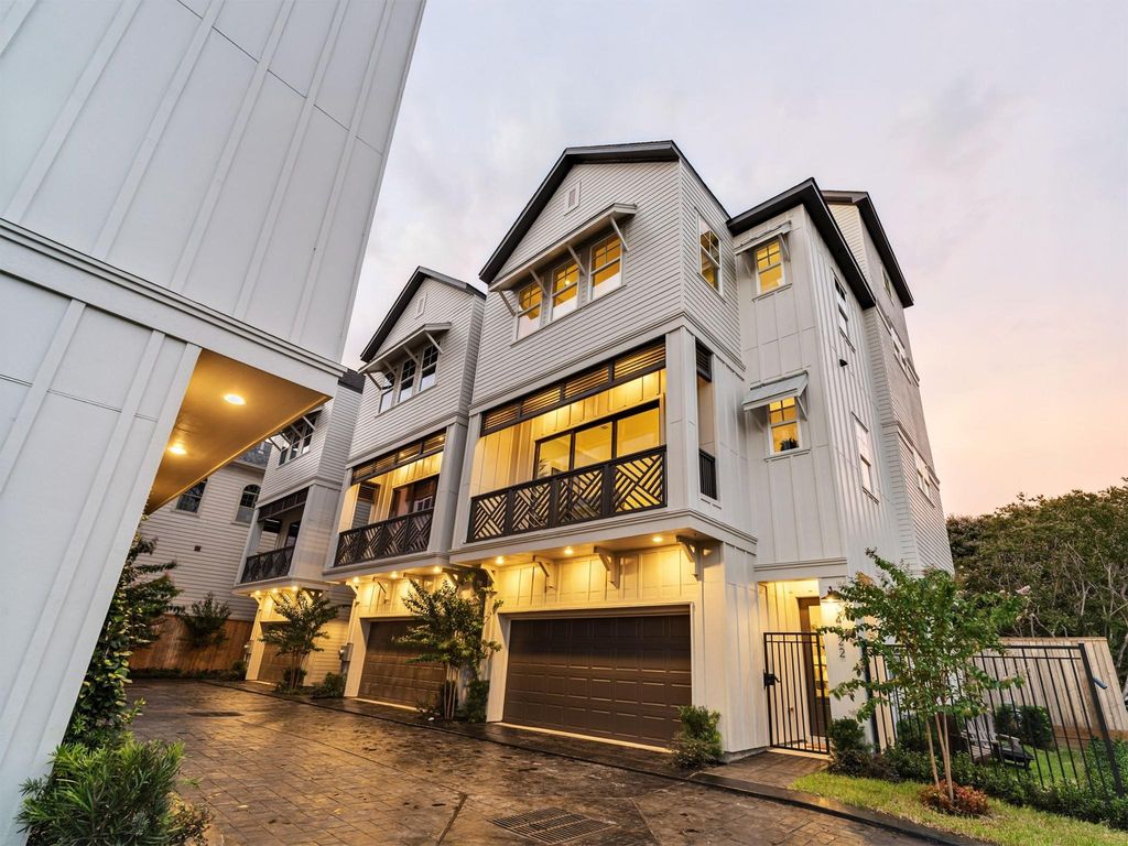 4022 Blossom Street, Houston, TX 77007