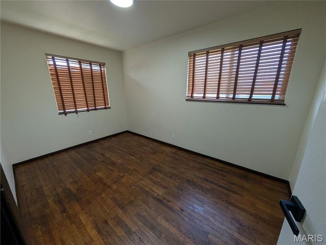 2239 University Street, St Louis, MO 63107