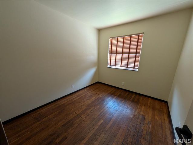 2239 University Street, St Louis, MO 63107