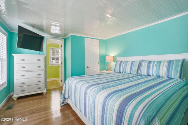 201 Snow Goose Lane, Newport, NC 28570