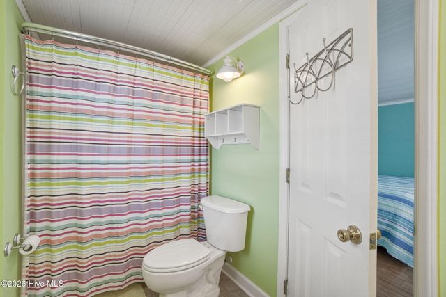 201 Snow Goose Lane, Newport, NC 28570