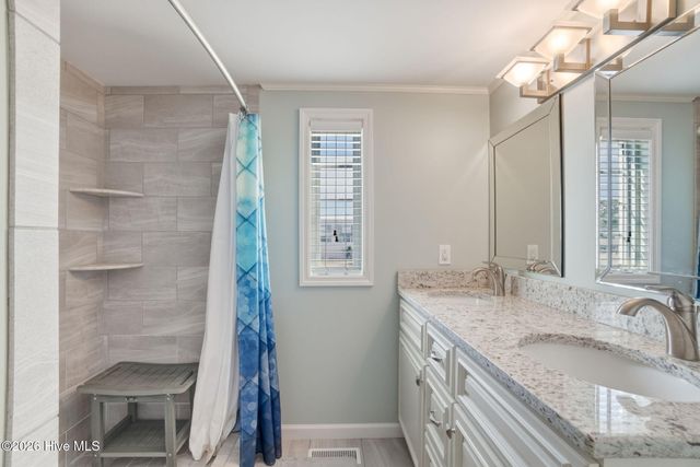 201 Snow Goose Lane, Newport, NC 28570