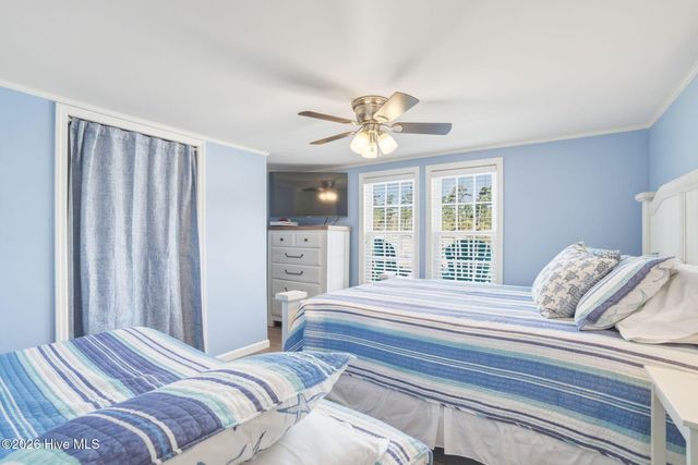 201 Snow Goose Lane, Newport, NC 28570