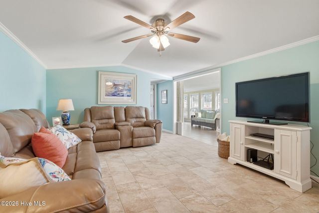 201 Snow Goose Lane, Newport, NC 28570