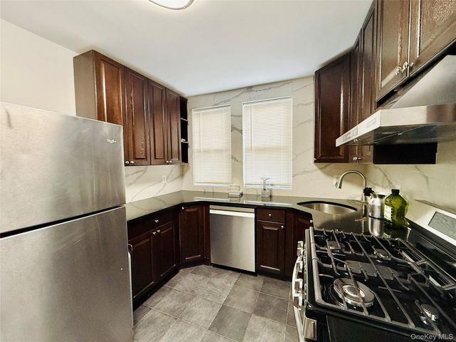 1616 Pilgrim Avenue, Bronx, NY 10461