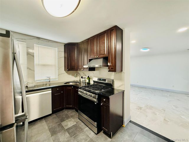 1616 Pilgrim Avenue, Bronx, NY 10461