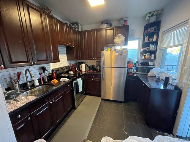 1616 Pilgrim Avenue, Bronx, NY 10461