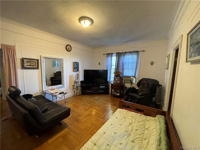 1616 Pilgrim Avenue, Bronx, NY 10461