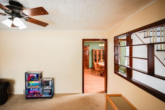 24 Railroad Ave, Dudley, MA 01507