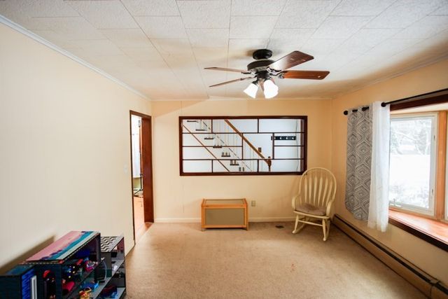 24 Railroad Ave, Dudley, MA 01507