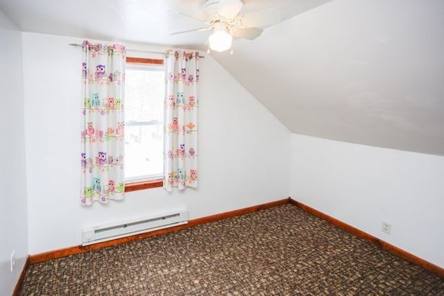 24 Railroad Ave, Dudley, MA 01507