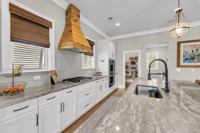 1618 Fort Palmetto Circle, Mount Pleasant, SC 29466