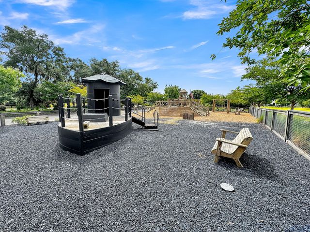 1618 Fort Palmetto Circle, Mount Pleasant, SC 29466