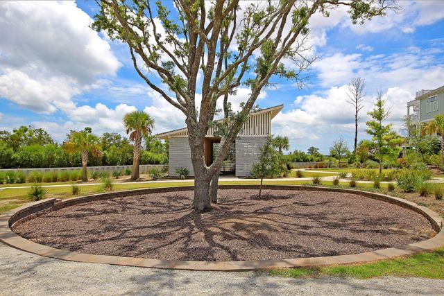 1618 Fort Palmetto Circle, Mount Pleasant, SC 29466