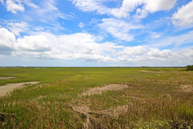 1618 Fort Palmetto Circle, Mount Pleasant, SC 29466