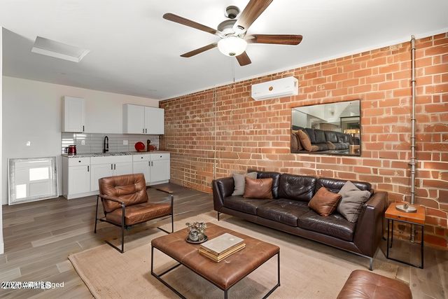 1322 W FLOWER Street, Phoenix, AZ 85013
