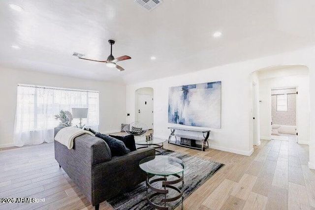 1322 W FLOWER Street, Phoenix, AZ 85013