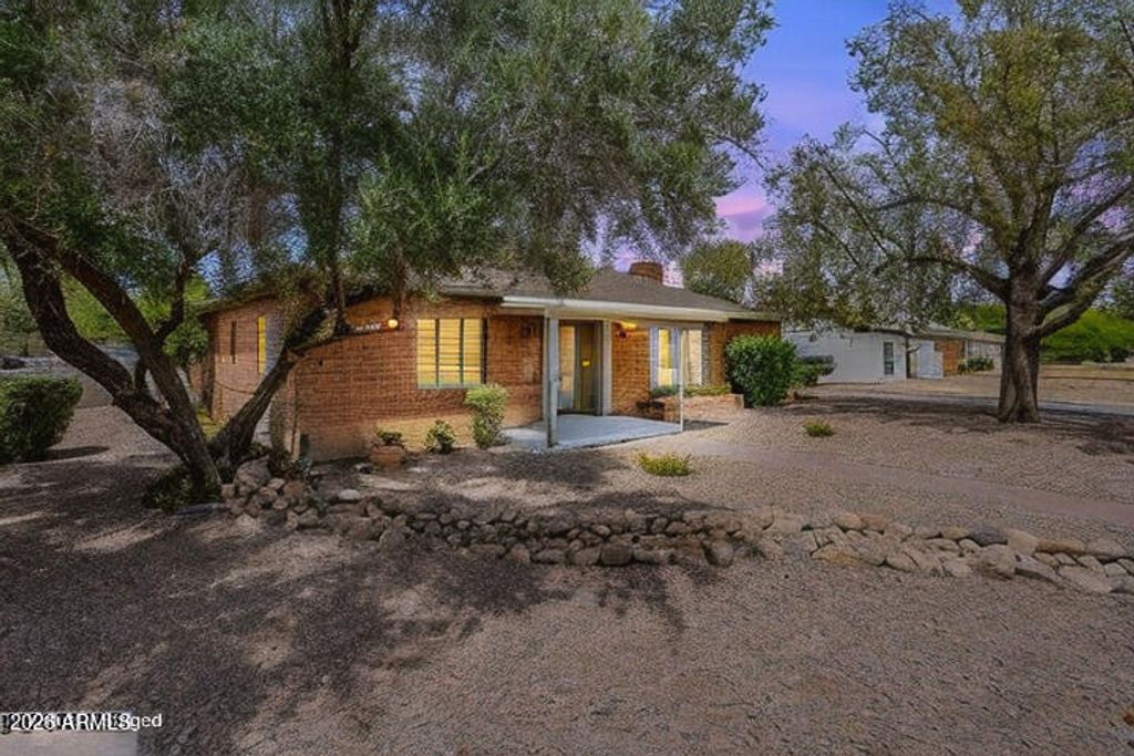 1322 W FLOWER Street, Phoenix, AZ 85013