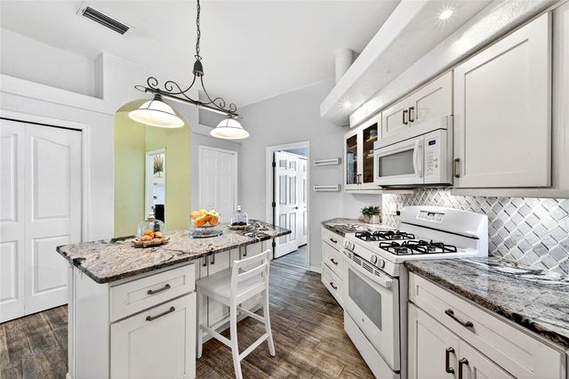 4603 4TH AVENUE E, Bradenton, FL 34208