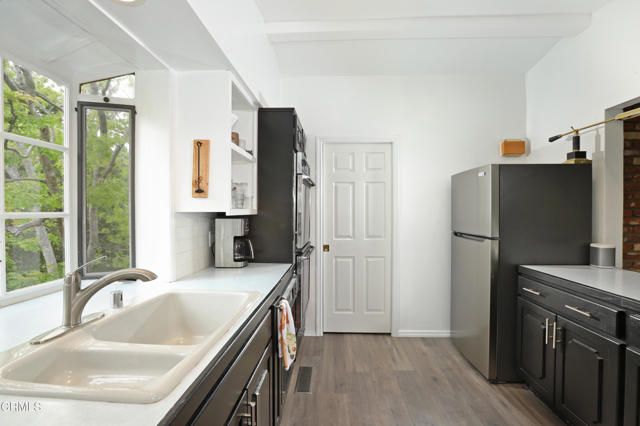 400 Glenullen Drive, Pasadena, CA 91105