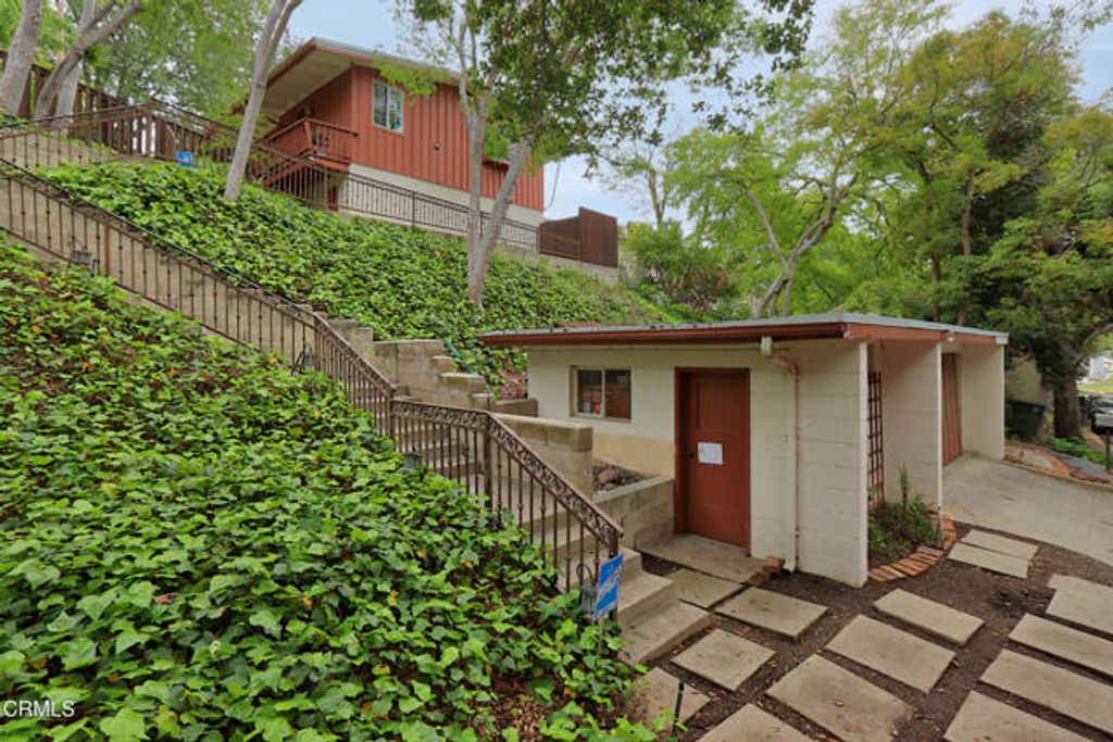 400 Glenullen Drive, Pasadena, CA 91105