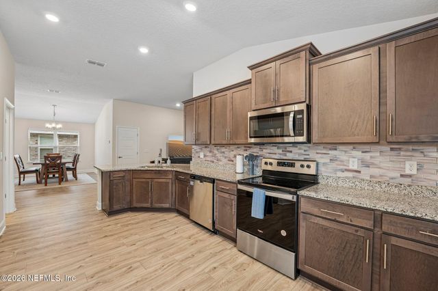 3089 LAUREL SPRINGS Drive, Green Cove Springs, FL 32043