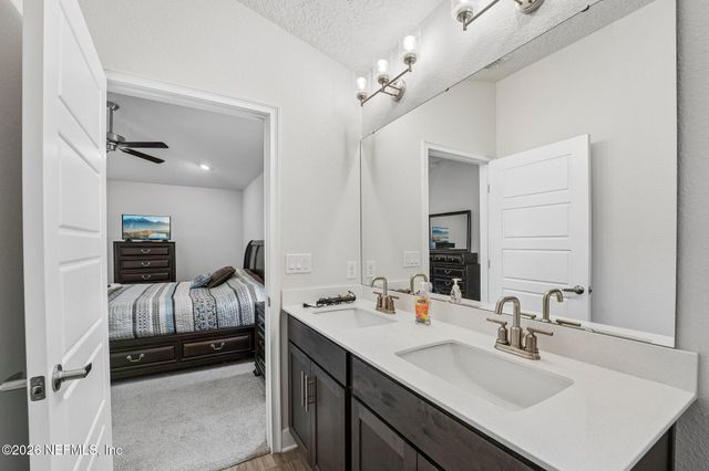 3089 LAUREL SPRINGS Drive, Green Cove Springs, FL 32043