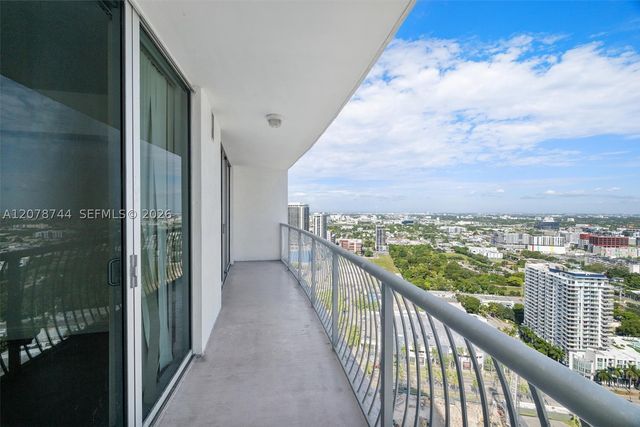 1750 N Bayshore Dr 4011, Miami, FL 33132