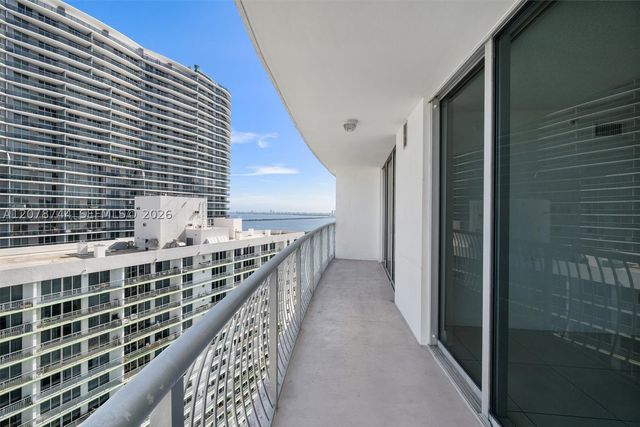 1750 N Bayshore Dr 4011, Miami, FL 33132