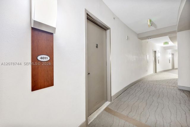 1750 N Bayshore Dr 4011, Miami, FL 33132