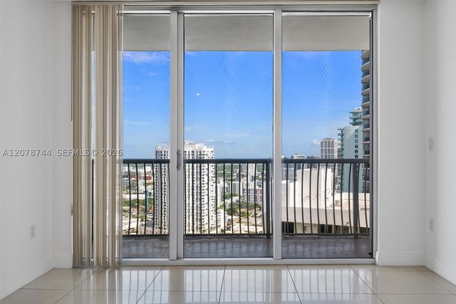 1750 N Bayshore Dr 4011, Miami, FL 33132