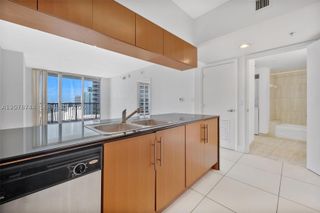 1750 N Bayshore Dr 4011, Miami, FL 33132