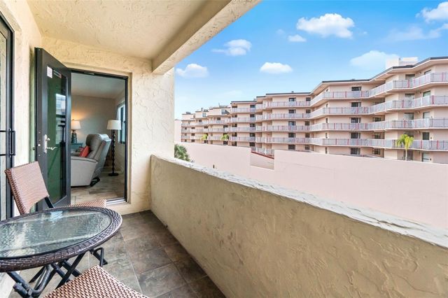 6500 MIDNIGHT PASS ROAD 208, Sarasota, FL 34242