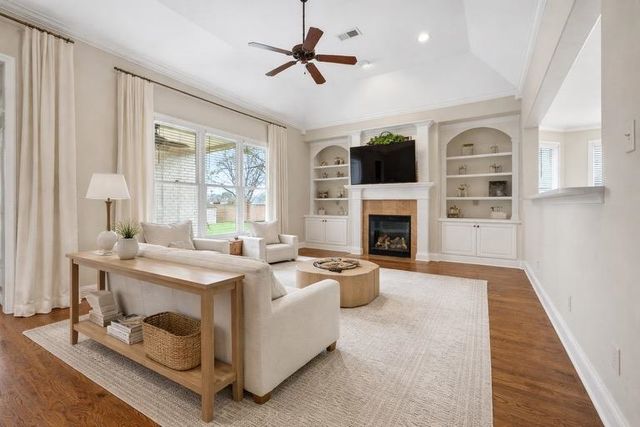 1944 LAUREL LN, Collierville, TN 38139