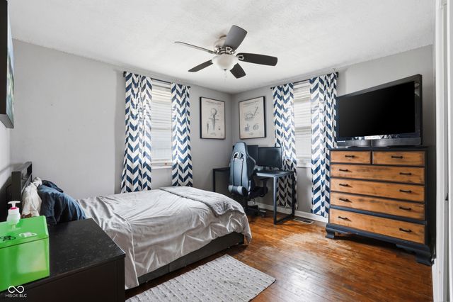 202 Cottonwood Drive, Anderson, IN 46012