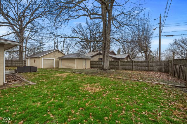202 Cottonwood Drive, Anderson, IN 46012