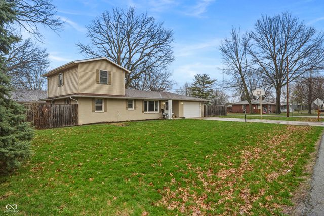 202 Cottonwood Drive, Anderson, IN 46012